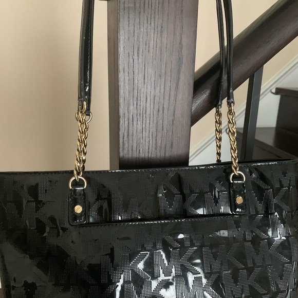 MICHAEL KORS PATENT LEATHER BAG - Picture 8 of 15